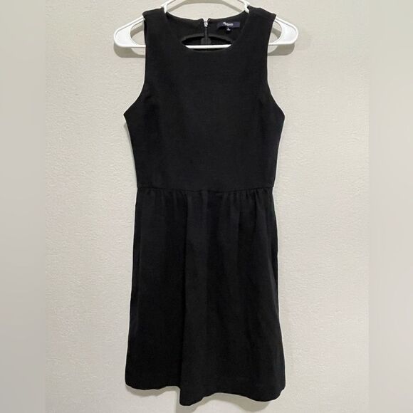 Beginner Resellers Mystery Box Women’s Winter Madewell Clothing - Picture 4 of 12